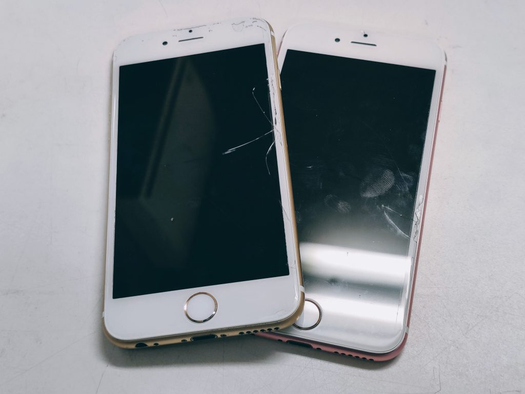 Iphoneの画面割れと液晶割れ何が違うの Iphone修理ジャパン新宿店スタッフブログ