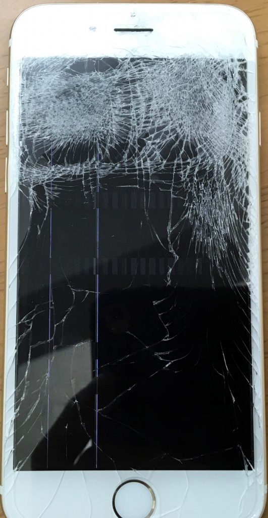 【画面割れの原因を徹底解説！実際の修理事例から学ぶスマホの取り扱いのコツ】