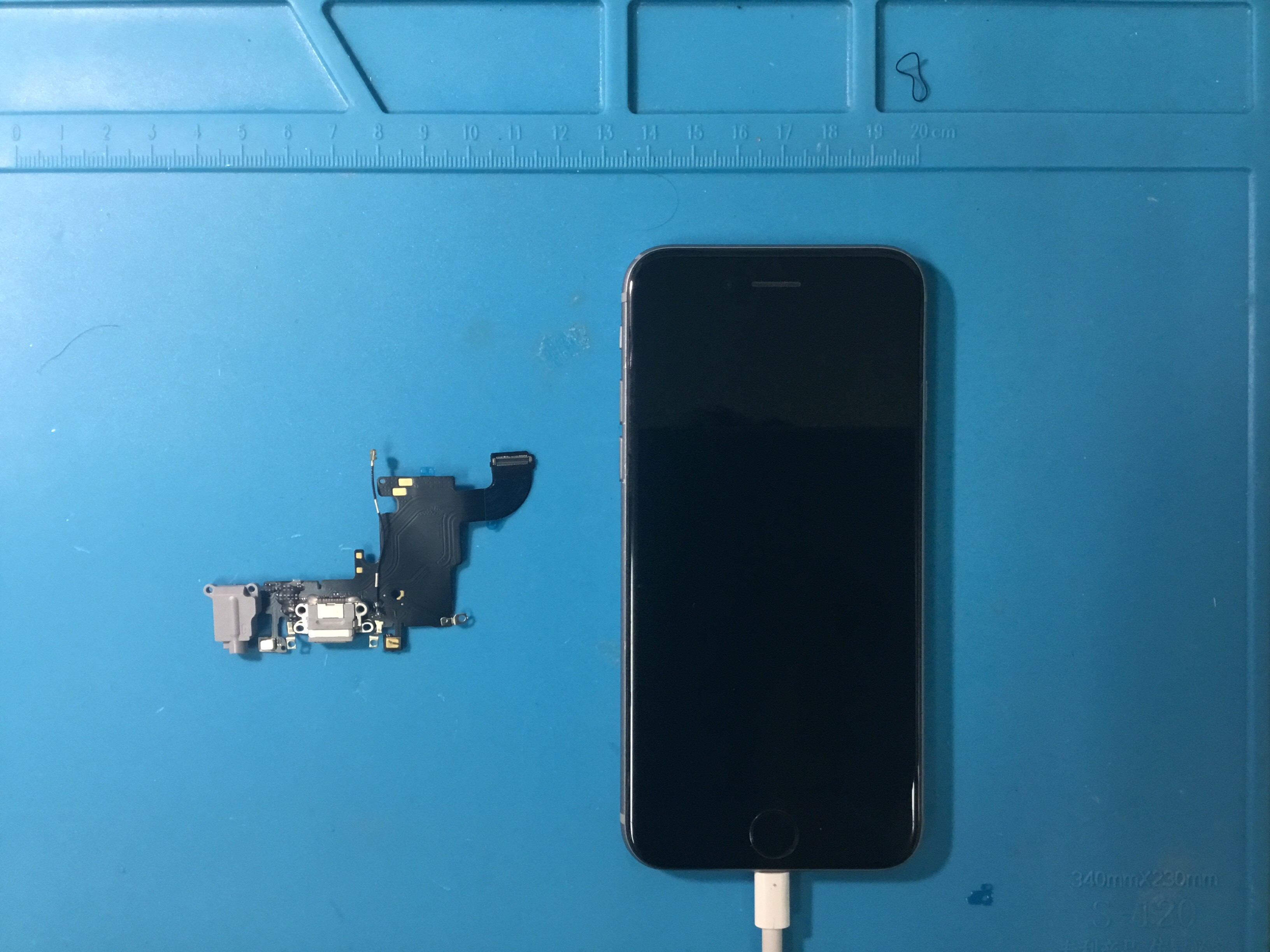 第10回　iPhone6S 充電ができない不具合の修理。