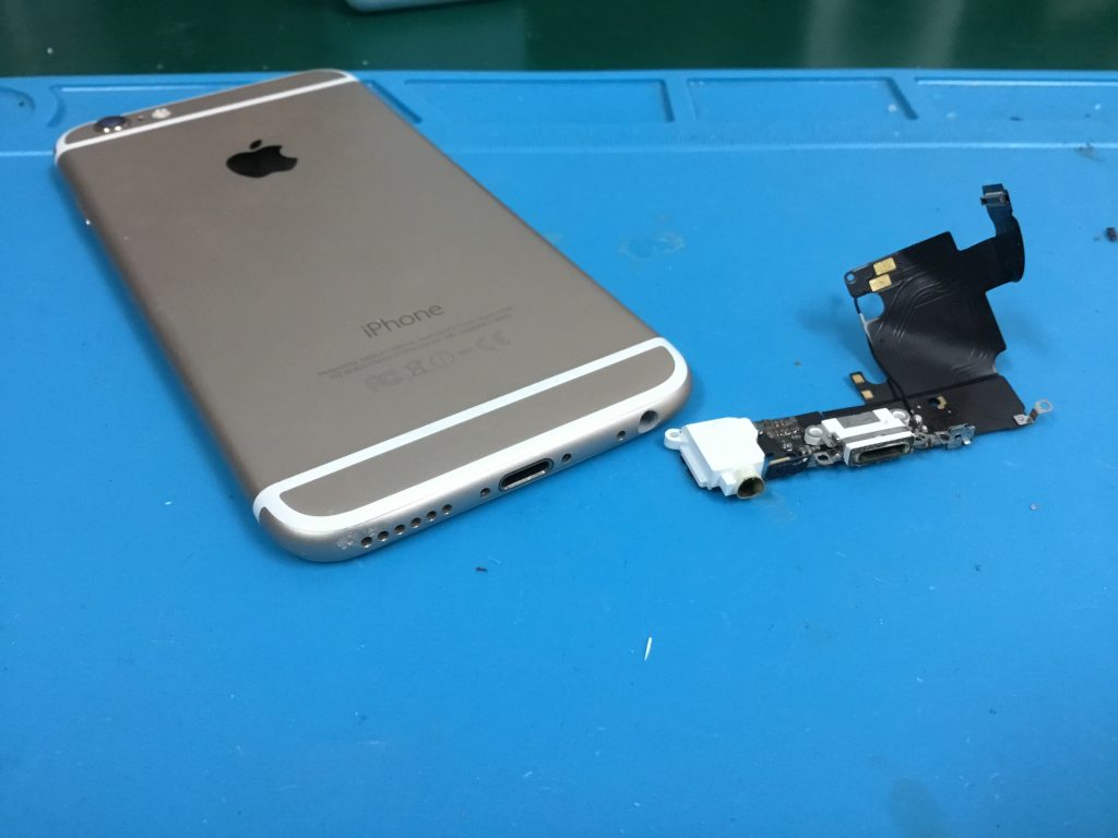 めっぽう水に弱いライトニングコネクター