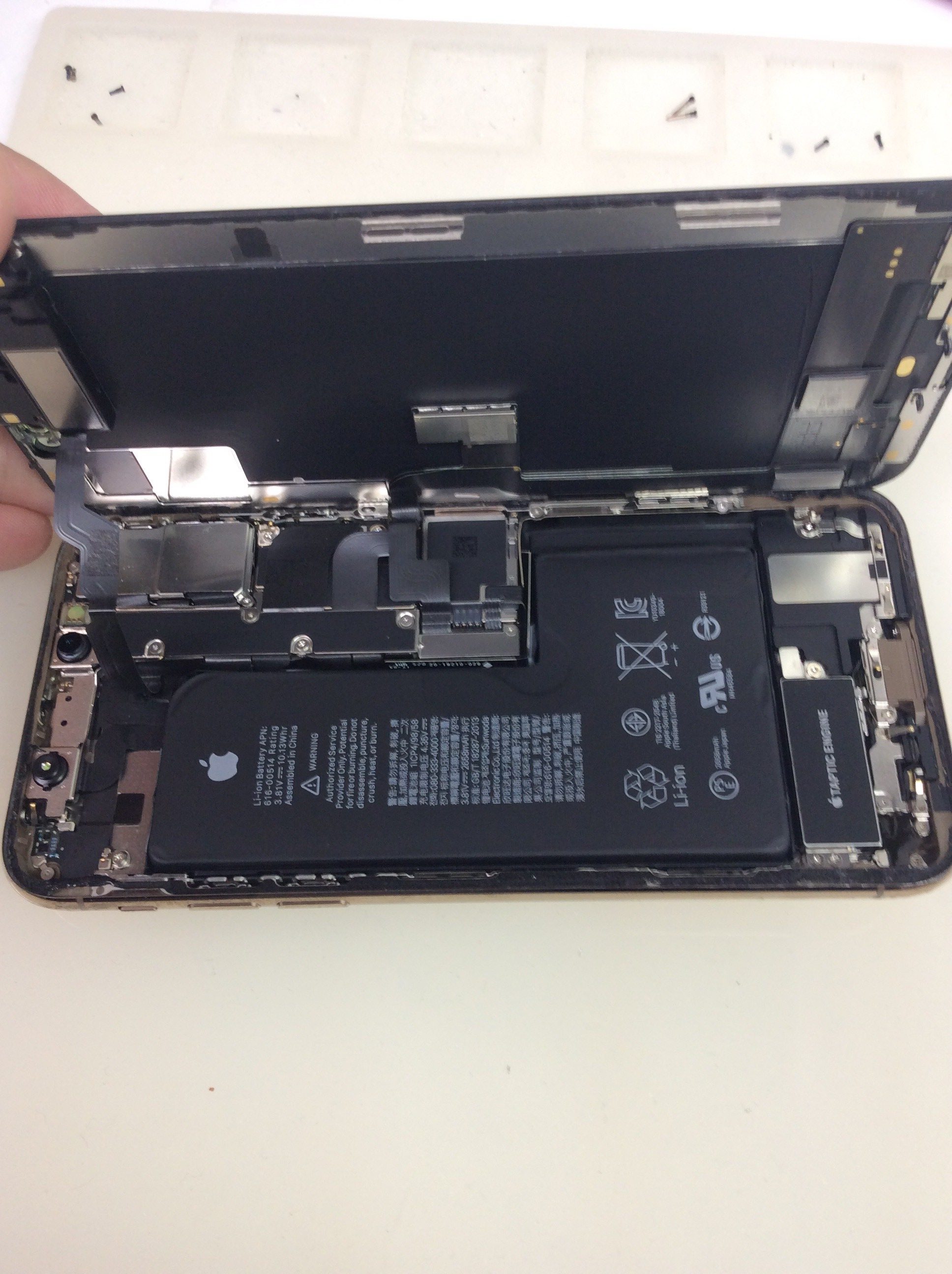 iPhoneXS 液晶パネル修理