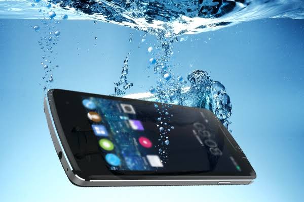 iPhoneの防水機能はどこまで信用していいのか?