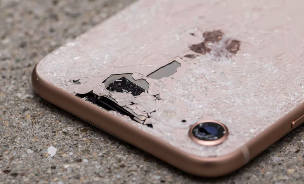 外出中のスマホ使用はご注意！