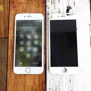 iPhoneの画面に縦線がでる！？