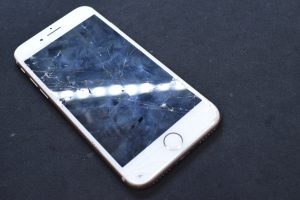 iPhone8 画面修理