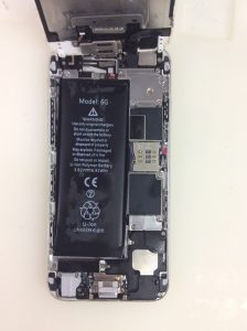 iPhone6水没1日掛りで復旧に成功！！