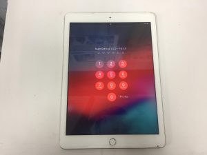 iPad6　充電コネクター不良でご来店