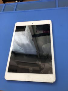 iPadminiデジタイザー交換★