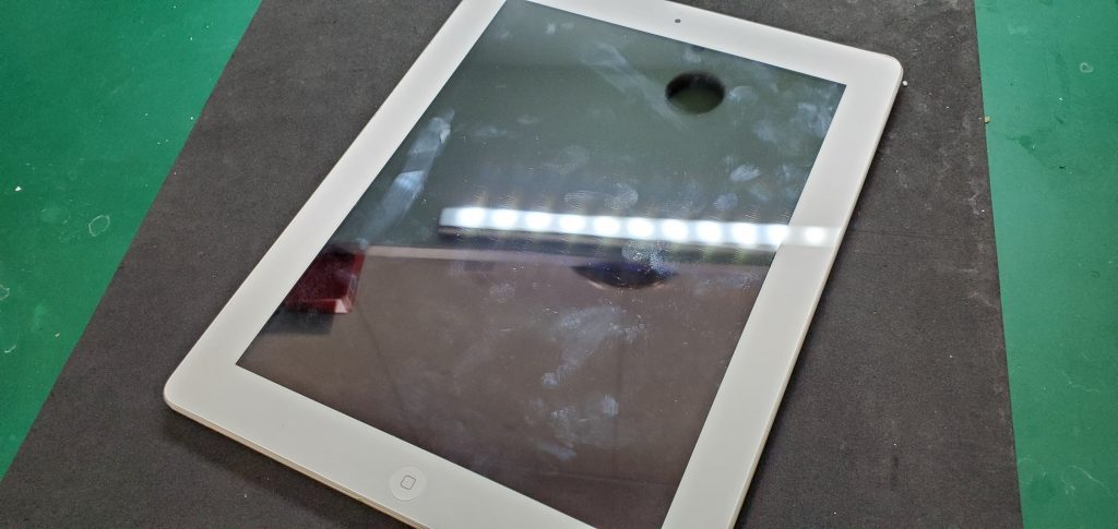 iPad2　自己修理失敗による修理でご来店！