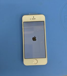 iPhone6ｓバッテリーと画面を同時に修理するとお得
