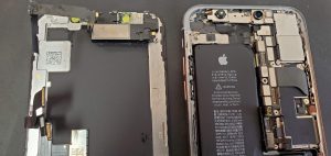 iPhoneXs　水没による液晶破損の修理