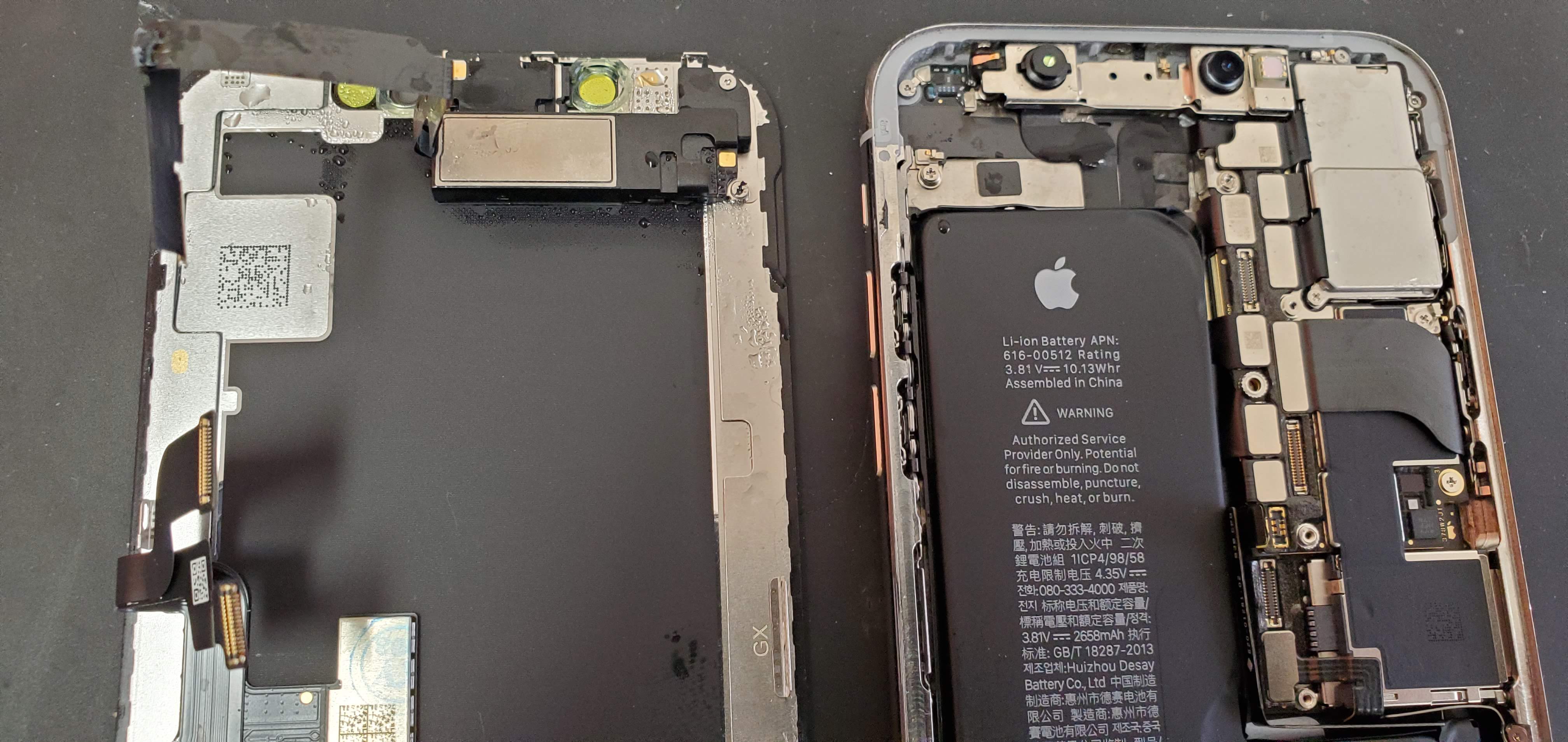 iPhoneXs　水没による液晶破損の修理