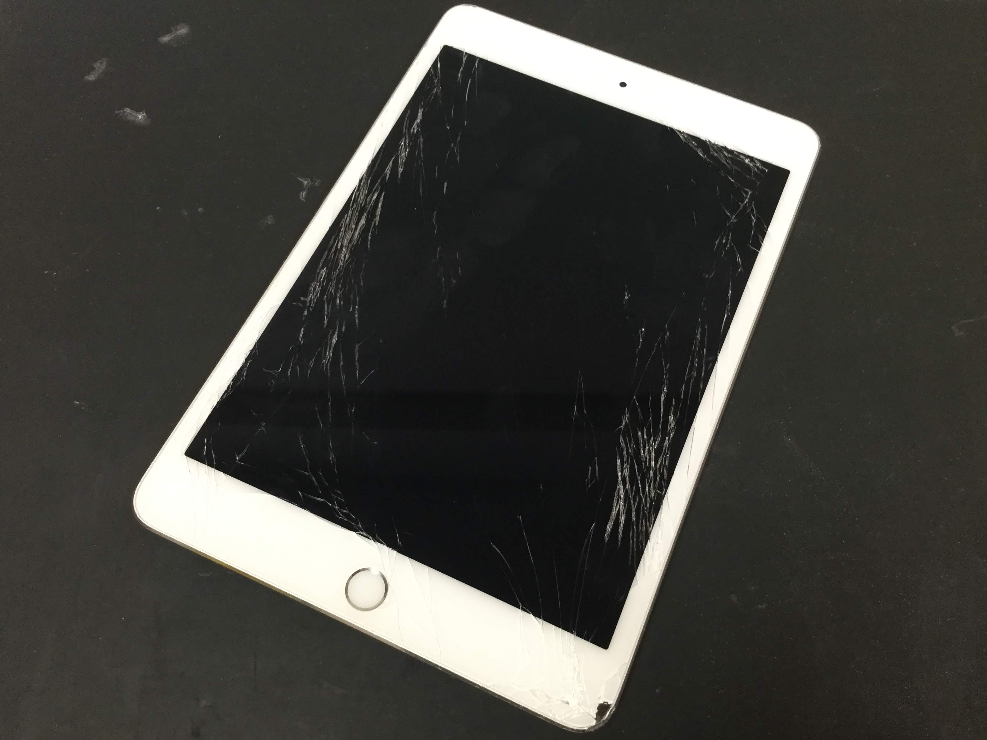 iPadmini4　画面破損を修理！【新宿店】