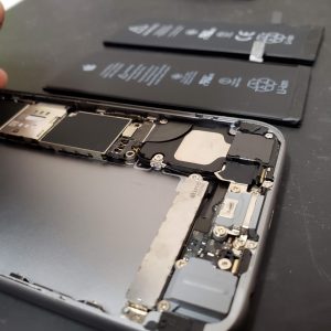 iPhoneのバッテリー交換をするタイミングとは？【交換するか迷われている方必見！】