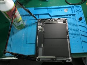 【2019新型】iPad7ガラス割れ修理