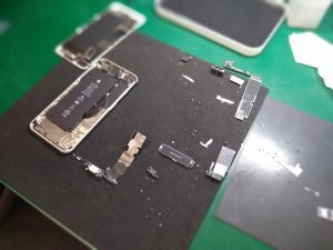 充電が出来ないiPhone8+を直すのに必要なこと。