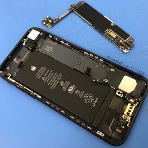 iPhoneが充電が反応しなくなった…そんな絶望的な状態でも当店であっという間に修理完了！！