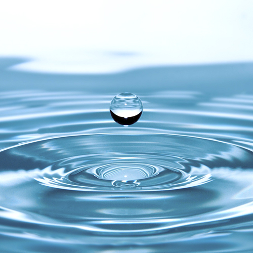 雨でもiPhone修理ジャパン渋谷店は営業してます