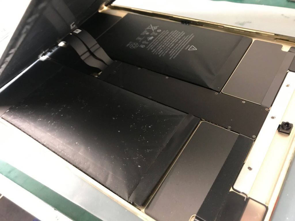 iPad Pro 12.9インチ 【画面難あり】【バッテリー劣化してます】 iPad Pro 12.9インチ】バッテリー交換を行いました！ | お近くのiPhone
