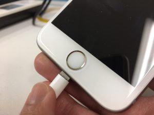 iPhoneを充電している状態で減る原因とは？？