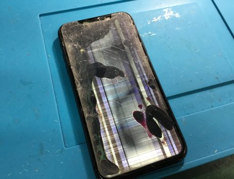 iPhone修理の事ならお気軽にご相談ください(^^)/