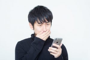 何気ない行動でスマホ内のデータを失う・・・