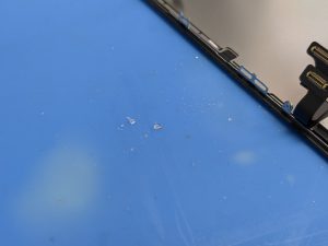 ケガをしないためにも、画面保護フィルムを貼りましょう！