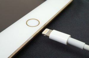 【iPadが充電出来ない！】突然起こる充電トラブルを解決する対処法