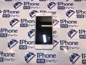 iPhone8の画面修理致しました。