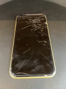 画面が壊れた時は強制シャットアウトを推奨致します！！