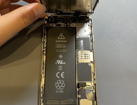 iPhoneのバッテリー交換ならiPhone修理ジャパン静岡清水店へ