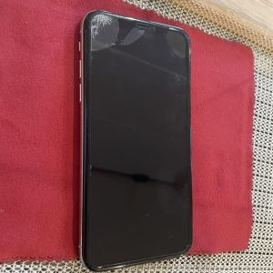 画面割れは当店におまかせ！！