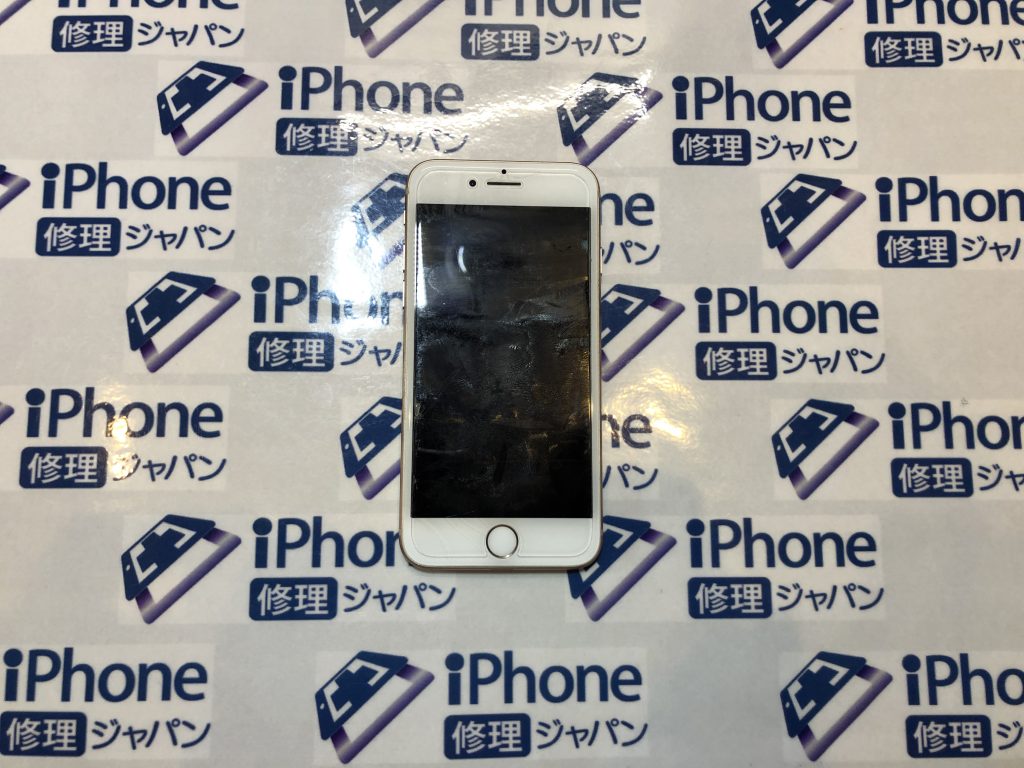 iPhone修理（iPhone8画面がつかない）