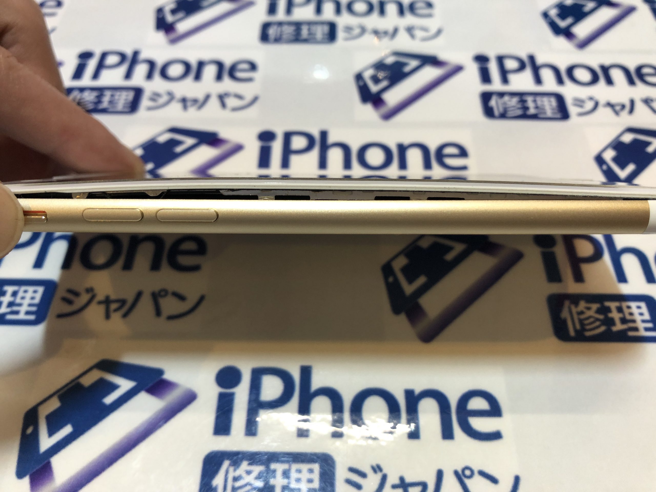 iPhone修理（iPhone7バッテリー交換）