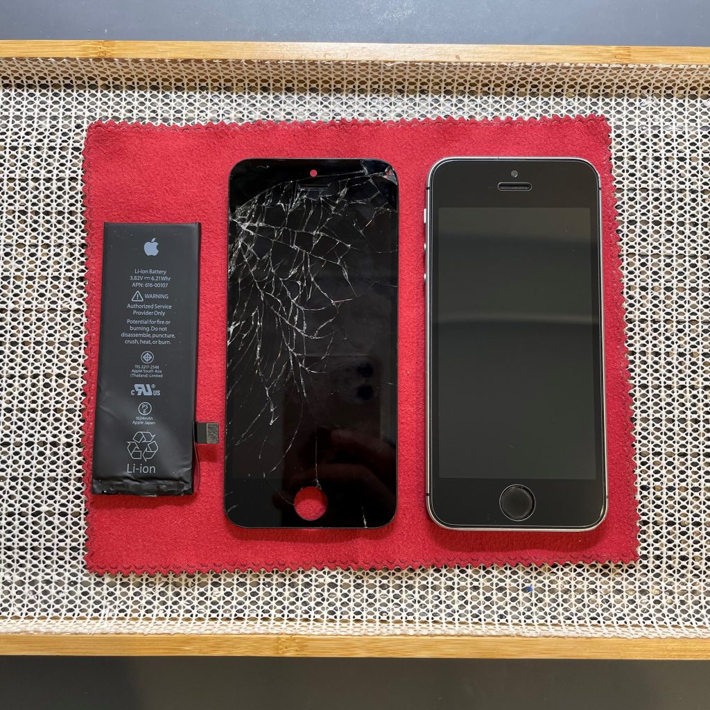 iPhoneの画面修理＆バッテリー交換でセット割引!!