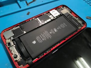 iPhoneは、なぜ、水没するのか？