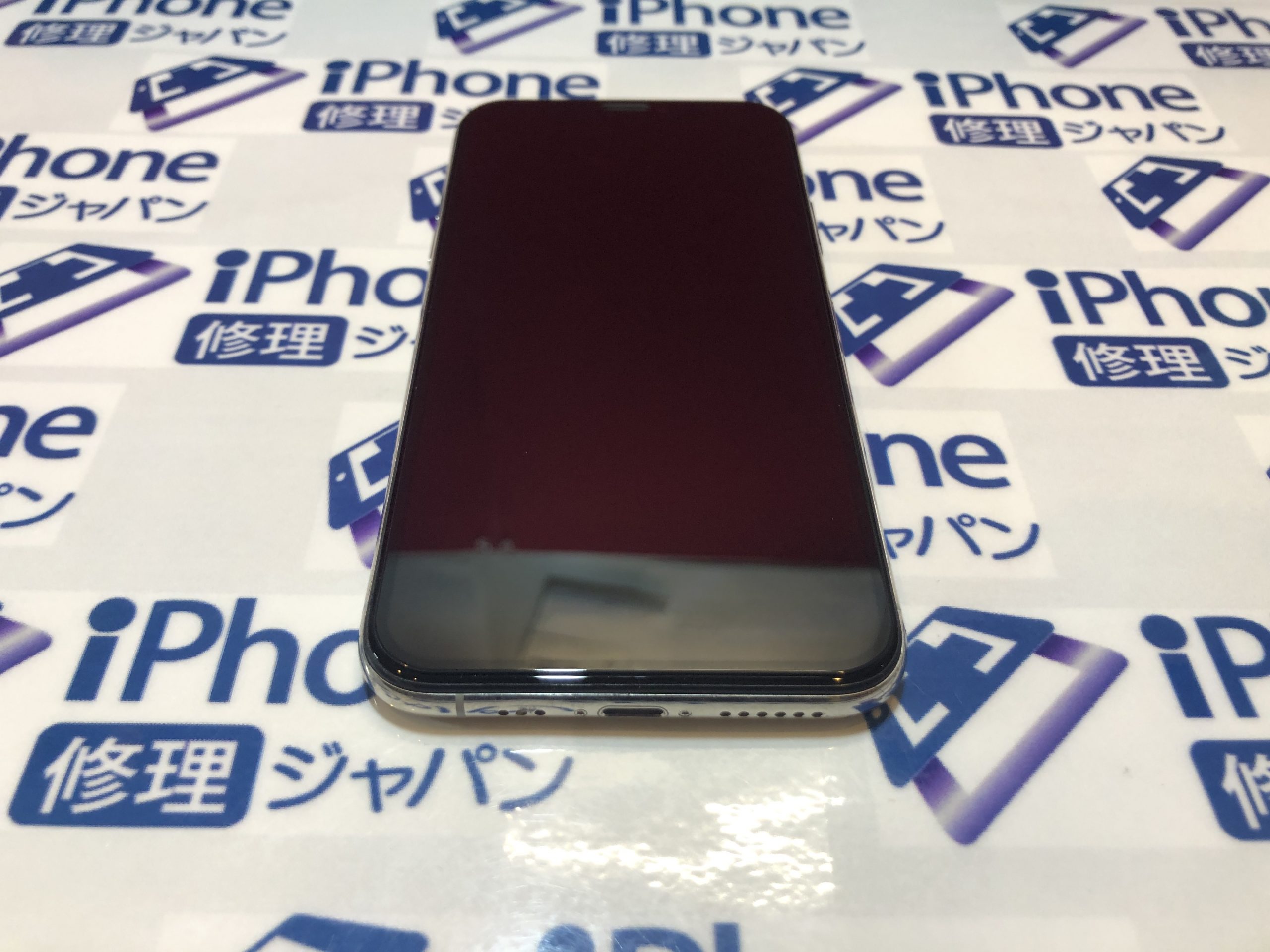 iPhoneXS画面修理（液晶パネル故障）