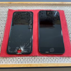 iPhoneの画面割れ修理は当店までどうぞ!!