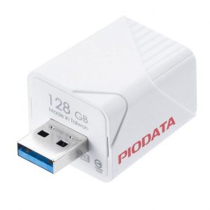 サンワサプライから充電しながらバックアップが取れるiPhone／iPad専用USBメモリが発売中