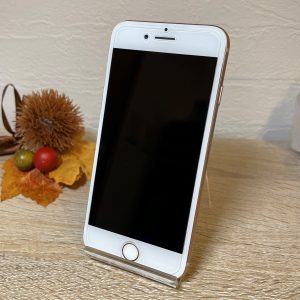 iPhone８ 64GB ゴールド 中古機種入荷致しました！！