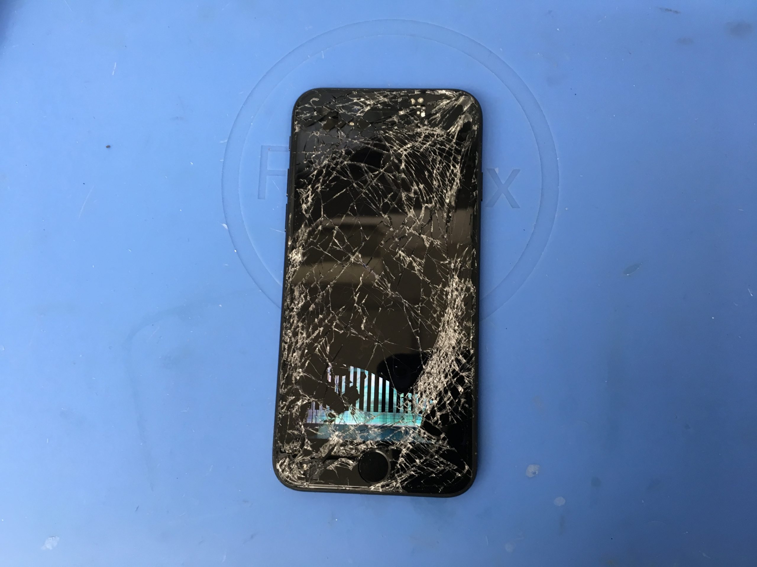 iPhoneの液晶修理は、iPhone修理ジャパン川越店まで！