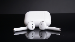 第3世代AirPodsはイヤホン本体、充電ケース耐汗・耐水仕様に！！