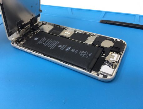 iPhoneの修理を自分でやる、簡単ですか？