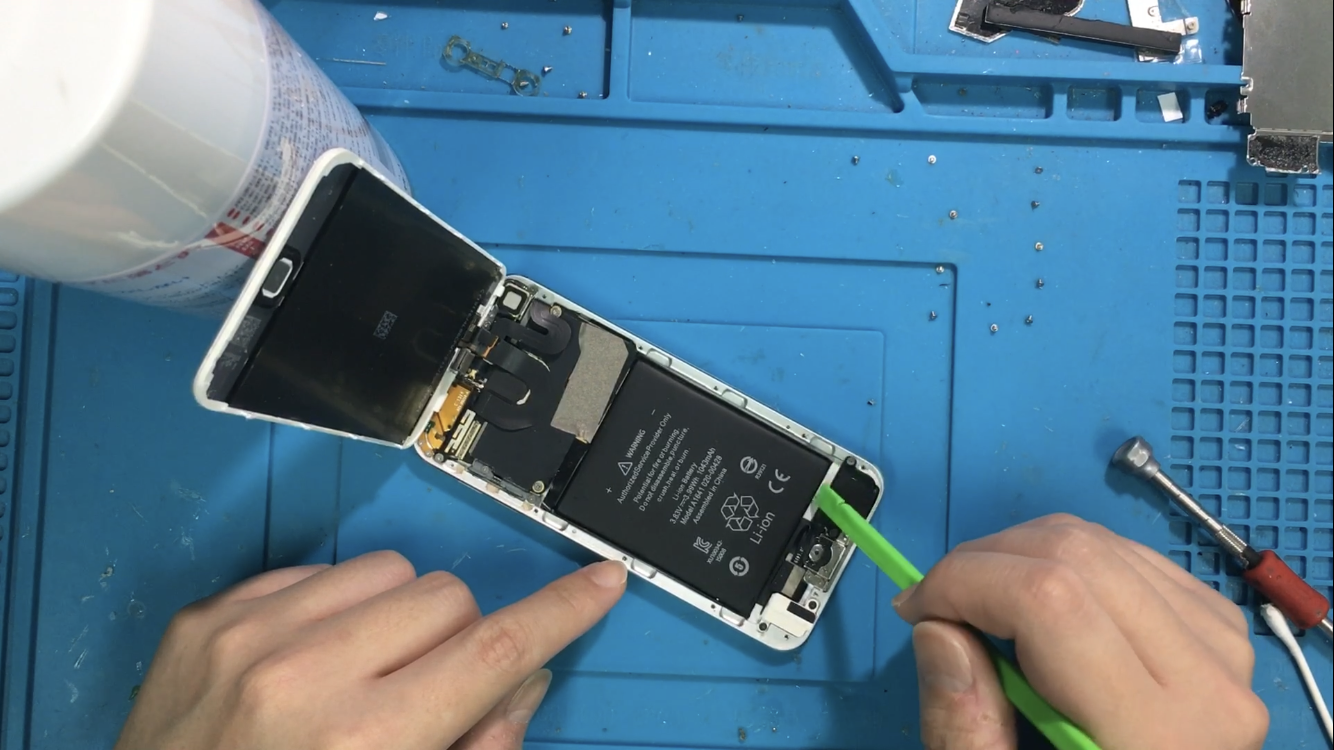iPod touchのバッテリー交換に対応している修理屋が少ない理由。