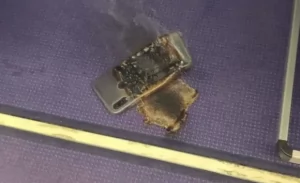 スマホが突如発火する！？　Σ( ‘ Д ‘ )