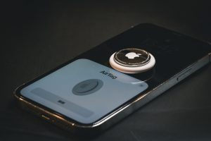 AirTagがストーカー行為に使用されたと複数の女性がAppleを提訴！？