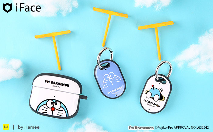 ドラえもんがデザインされた AirPods ＆ AirTag ケース