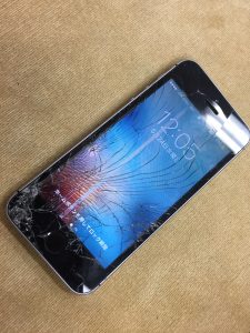 ガラス割れと液晶破損の違いは？？