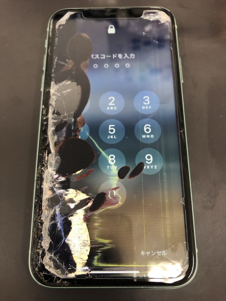 液晶交換やガラス交換以外の修理はこんなケースが多いです！