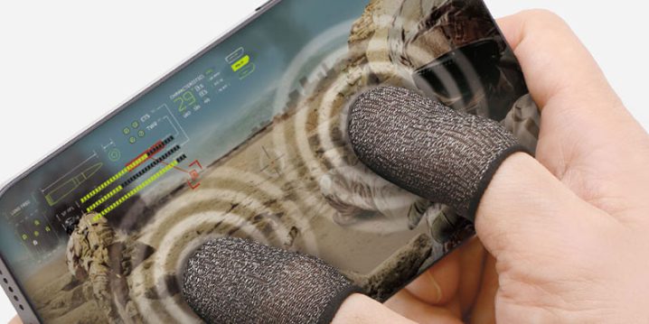 タッチスクリーンでのゲームプレイ向け指サックが販売中！